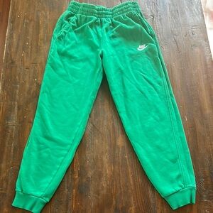 Nike Green Jogger Sweatpants Elastic Cuffs